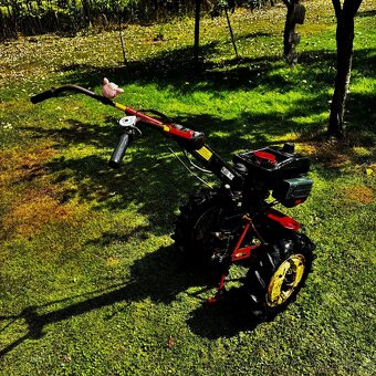 Prodám malotraktor Vari Tera s příslušenstvím - 3