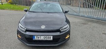 VW Sicirocco 2.0 TDI 110kw Dsg R-line interiér - 3