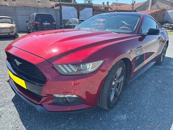 Ford Mustang 3.7L V6 224 kW - 3