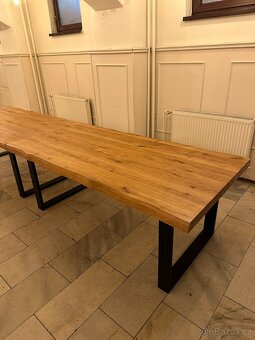 Masivní dubový jídelní stůl - 3
