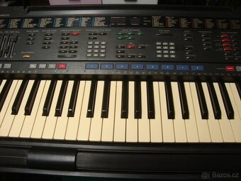 Elektrické klávesy varhany syntezátor Yamaha PSR-4500 1989 - 3