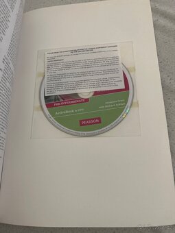 Total English - Pre - intermediate A2 - B1 - 3