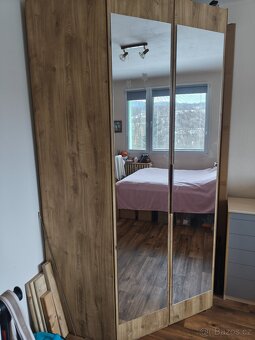 Rohová skříň - 3