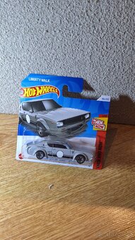 Hot Wheels - 3
