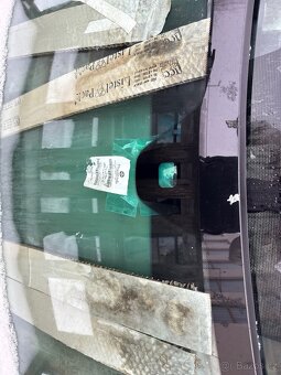 Nové čelní sklo VOLVO S80 / V70 / XC70 - 3