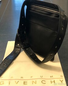 Značková taška s páskem - 3