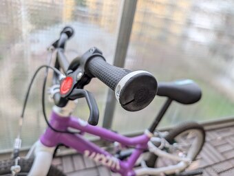 Dětské kolo Woom 2 se stojánkem - 3