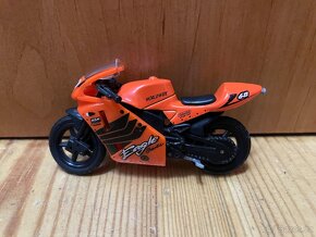 Set hraček - motorky - 3