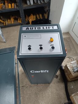 Prodám nový hydraulický nůžkový zvedák CARLIFT CR3000 - 3