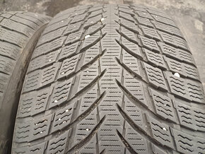 Zimní pneu Nokian 245/40/19 98V Extra Load - 3