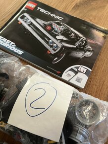 LEGO 42111 Technic - Dom's Dodge Charger - 3