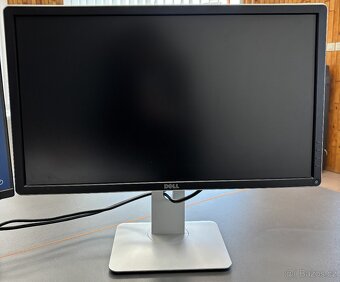 Prodám 2 ks monitorů DELL PROFESSIONAL P2414HB 24´´ - 3