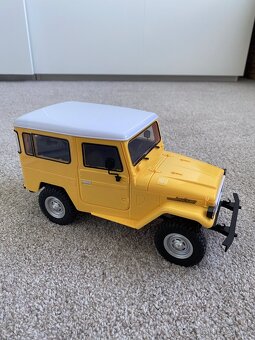 RC Land Cruiser, auto na ovládání - 3