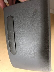 Držák nápojů VW MULTIVAN T5 - 3