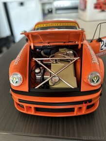Porsche 934 RSR 1:18 Schuco - 3