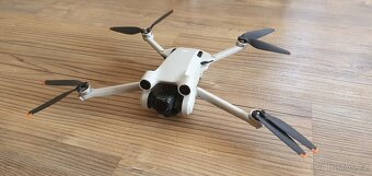 DJI Mini 3 Pro Fly More Combo - 3