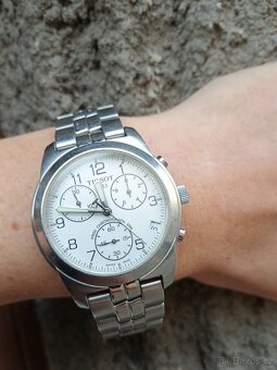 Pánské hodinky Tissot s chronografem a datem, svítící ve tmě - 3