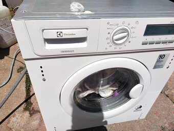 Prodám vestavnou pračku značky Electrolux -++Dovezu-- - 3
