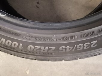 Kumho PS71  235/45/20 - 3