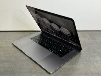Macbook Pro 15" 2018 SG i7 / 512GB / 16GB - 3