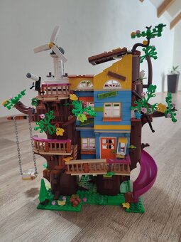 Lego - Dům přátelství na stromě - 3