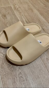Yeezy Slides Bone - 3