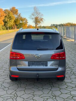 VW Touran 2013 2.0TDi 103kW LIFE 1.Majitel Tažné 2xkola - 3