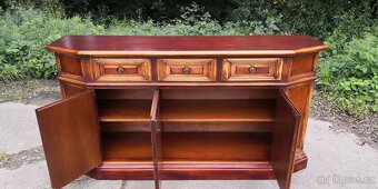 Masivní komoda s šuplíky - 3