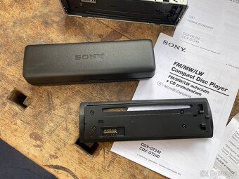Autorádio Sony CDX-GT242 s CD a MP3 45W x 4 - 3