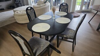 Set rustikálního dřevěného stolu se 6 čalouněnými židlemi - 3