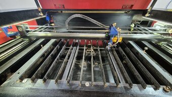 Prodám CO2 laser Monor 7050 80W - 3