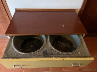 Kuchyňská mycí skříň - 3