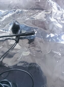 Sluchatka Samsung S3310 - 3