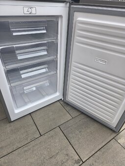 Malý mrazák Candy - 3