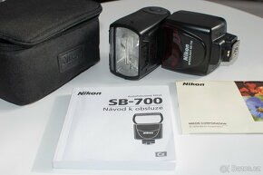 Blesk Nikon SB-700 - 3