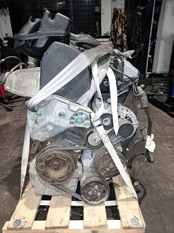 Motor 2l benzín - 3