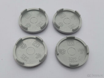 středové krytky Mercedes 64mm-61mm Rial Alutec - 3