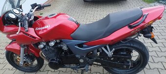 Kawasaki ZR-7S - 3