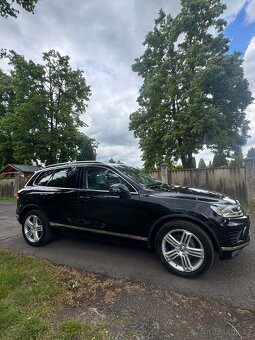 VW Touareg 3,0 v6  193kw - 3