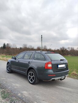 Škoda Octavia Scout 4x4 1.8 TSI - 3