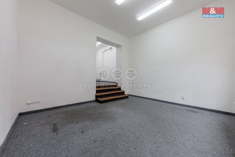 Pronájem obchod a služby, 35 m², Karlovy Vary, ul. Vítězná - 3