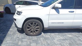 Jeep Grand Cherokee - 3