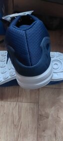 Prodám nové Adidas Torsion vel.Eur 54 - 3