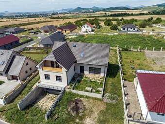 Rodinný dům ve výstavbě 470m2, pozemek 1026m2 - 3