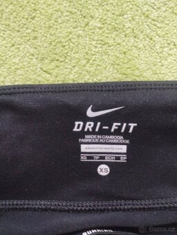 3/4 legíny NIKE DRI FIT - 3