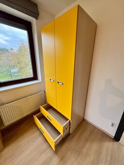 Šatní skříň - 3