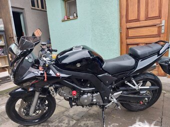 Suzuki SV650s - 3