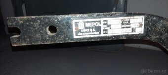 Vyorávač brambor, kola ,osy ,Motor Jikov, příslušenství. - 3