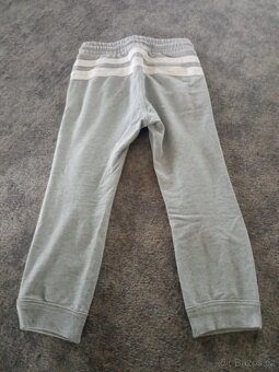 Tepláky M (7-8let) Benetton - 3