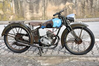 Historický Peugeot - 3